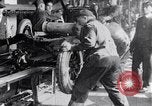 Image Ford Motor Company ligne d'assemblage Highland Park Michigan USA, 1917, de la seconde 6 séquences d'archives historiques vidéo 65675031026