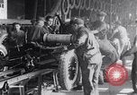 Image Ford Motor Company ligne d'assemblage Highland Park Michigan USA, 1917, de la seconde 16 séquences d'archives historiques vidéo 65675031026