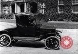 Image diverses Model-T Ford voitures United States USA, 1917, de la seconde 26 séquences d'archives historiques vidéo 65675031032