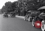 Standbild 1903 Ford Modell-A United States USA, 1925, aus Sekunde 5 historischem Filmmaterial Videoclip 65675031033