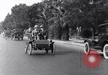 Standbild 1903 Ford Modell-A United States USA, 1925, aus Sekunde 10 historischem Filmmaterial Videoclip 65675031033