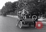 Standbild 1903 Ford Modell-A United States USA, 1925, aus Sekunde 11 historischem Filmmaterial Videoclip 65675031033