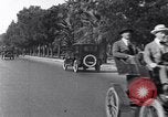 Standbild 1903 Ford Modell-A United States USA, 1925, aus Sekunde 12 historischem Filmmaterial Videoclip 65675031033