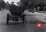 Standbild 1903 Ford Modell-A United States USA, 1925, aus Sekunde 18 historischem Filmmaterial Videoclip 65675031033