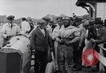 Standbild Dario Resta Abbrüche 500 Meilen Rennen United States USA, 1915, aus Sekunde 52 historischem Filmmaterial Videoclip 65675031037