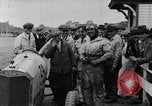 Standbild Dario Resta Abbrüche 500 Meilen Rennen United States USA, 1915, aus Sekunde 57 historischem Filmmaterial Videoclip 65675031037