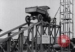 Standbild Ruckstell Achse hohen Rampe United States USA, 1917, aus Sekunde 13 historischem Filmmaterial Videoclip 65675031038