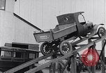 Standbild Ruckstell Achse hohen Rampe United States USA, 1917, aus Sekunde 19 historischem Filmmaterial Videoclip 65675031038