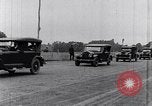 Standbild Parade der neue Ford Motor Company Cars United States USA, 1925, aus Sekunde 11 historischem Filmmaterial Videoclip 65675031039