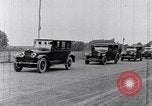 Standbild Parade der neue Ford Motor Company Cars United States USA, 1925, aus Sekunde 23 historischem Filmmaterial Videoclip 65675031039