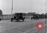 Standbild Parade der neue Ford Motor Company Cars United States USA, 1925, aus Sekunde 47 historischem Filmmaterial Videoclip 65675031039