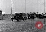 Standbild Parade der neue Ford Motor Company Cars United States USA, 1925, aus Sekunde 51 historischem Filmmaterial Videoclip 65675031039