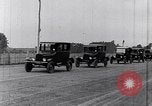 Standbild Parade der neue Ford Motor Company Cars United States USA, 1925, aus Sekunde 57 historischem Filmmaterial Videoclip 65675031039