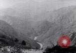 Immagine di Ford auto turismo strade di montagna United States USA, 1917, secondo 50 filmato di repertorio 65675031041