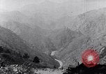 Immagine di Ford auto turismo strade di montagna United States USA, 1917, secondo 51 filmato di repertorio 65675031041