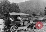 Immagine di Lato strada camping United States USA, 1917, secondo 5 filmato di repertorio 65675031042