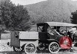 Immagine di Lato strada camping United States USA, 1917, secondo 9 filmato di repertorio 65675031042