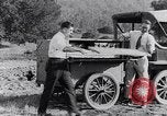 Immagine di Lato strada camping United States USA, 1917, secondo 20 filmato di repertorio 65675031042