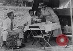 Immagine di Lato strada camping United States USA, 1917, secondo 47 filmato di repertorio 65675031042
