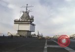 Standbild USS Enterprise Golf von Tonkin Vietnam, 1968, aus Sekunde 14 historischem Filmmaterial Videoclip 65675031044
