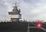 Standbild USS Enterprise Golf von Tonkin Vietnam, 1968, aus Sekunde 16 historischem Filmmaterial Videoclip 65675031044