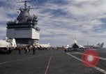 Standbild USS Enterprise Golf von Tonkin Vietnam, 1968, aus Sekunde 10 historischem Filmmaterial Videoclip 65675031045