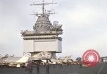 Standbild USS Enterprise Golf von Tonkin Vietnam, 1968, aus Sekunde 10 historischem Filmmaterial Videoclip 65675031046