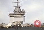 Standbild USS Enterprise Golf von Tonkin Vietnam, 1968, aus Sekunde 15 historischem Filmmaterial Videoclip 65675031046