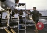 Standbild USS Enterprise Golf von Tonkin Vietnam, 1968, aus Sekunde 45 historischem Filmmaterial Videoclip 65675031046