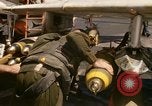 Standbild A-4F auf die USS Enterprise Golf von Tonkin Vietnam, 1968, aus Sekunde 58 historischem Filmmaterial Videoclip 65675031047