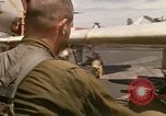 Standbild A-4F auf die USS Enterprise Golf von Tonkin Vietnam, 1968, aus Sekunde 60 historischem Filmmaterial Videoclip 65675031047