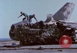 Standbild USS Enterprise Feuer Pearl Harbor Hawaii USA, 1969, aus Sekunde 17 historischem Filmmaterial Videoclip 65675031048