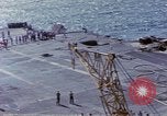 Standbild USS Enterprise Feuer Pearl Harbor Hawaii USA, 1969, aus Sekunde 60 historischem Filmmaterial Videoclip 65675031048