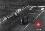 Image Blessures et lutte contre l'incendie à bord du USS Enterprise Pearl Harbor Hawaii USA, 1969, de la seconde 35 séquences d'archives historiques vidéo 65675031053