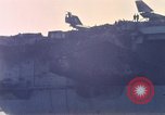 Immagine di USS Enterprise alla porta dopo il fuoco Pearl Harbor Hawaii USA, 1969, secondo 34 filmato di repertorio 65675031056