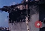 Immagine di USS Enterprise agganciato dopo il fuoco Pearl Harbor Hawaii USA, 1969, secondo 3 filmato di repertorio 65675031057