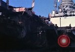 Immagine di USS Enterprise agganciato dopo il fuoco Pearl Harbor Hawaii USA, 1969, secondo 35 filmato di repertorio 65675031057