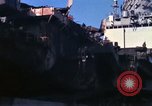 Immagine di USS Enterprise agganciato dopo il fuoco Pearl Harbor Hawaii USA, 1969, secondo 37 filmato di repertorio 65675031057