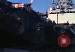 Immagine di USS Enterprise agganciato dopo il fuoco Pearl Harbor Hawaii USA, 1969, secondo 42 filmato di repertorio 65675031057