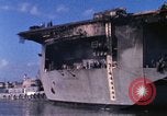 Immagine di USS Enterprise agganciato dopo il fuoco Pearl Harbor Hawaii USA, 1969, secondo 58 filmato di repertorio 65675031057