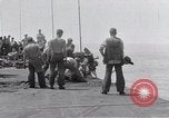 Standbild Cleanup nach USS Forrestal Feuer Golf von Tonkin Vietnam, 1967, aus Sekunde 43 historischem Filmmaterial Videoclip 65675031060