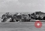 Standbild Cleanup nach USS Forrestal Feuer Golf von Tonkin Vietnam, 1967, aus Sekunde 57 historischem Filmmaterial Videoclip 65675031060