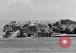 Standbild Cleanup nach USS Forrestal Feuer Golf von Tonkin Vietnam, 1967, aus Sekunde 59 historischem Filmmaterial Videoclip 65675031060