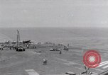 Standbild USS Forrestal Aufräumarbeiten nach Brand Golf von Tonkin Vietnam, 1967, aus Sekunde 15 historischem Filmmaterial Videoclip 65675031061