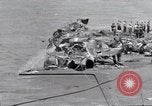Standbild USS Forrestal Aufräumarbeiten nach Brand Golf von Tonkin Vietnam, 1967, aus Sekunde 19 historischem Filmmaterial Videoclip 65675031061