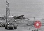 Standbild USS Forrestal Aufräumarbeiten nach Brand Golf von Tonkin Vietnam, 1967, aus Sekunde 25 historischem Filmmaterial Videoclip 65675031061