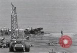 Standbild USS Forrestal Aufräumarbeiten nach Brand Golf von Tonkin Vietnam, 1967, aus Sekunde 26 historischem Filmmaterial Videoclip 65675031061