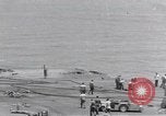 Standbild USS Forrestal Aufräumarbeiten nach Brand Golf von Tonkin Vietnam, 1967, aus Sekunde 30 historischem Filmmaterial Videoclip 65675031061