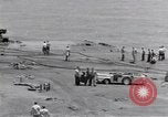 Standbild USS Forrestal Aufräumarbeiten nach Brand Golf von Tonkin Vietnam, 1967, aus Sekunde 34 historischem Filmmaterial Videoclip 65675031061