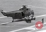 Standbild USS Forrestal Aufräumarbeiten nach Brand Golf von Tonkin Vietnam, 1967, aus Sekunde 41 historischem Filmmaterial Videoclip 65675031061